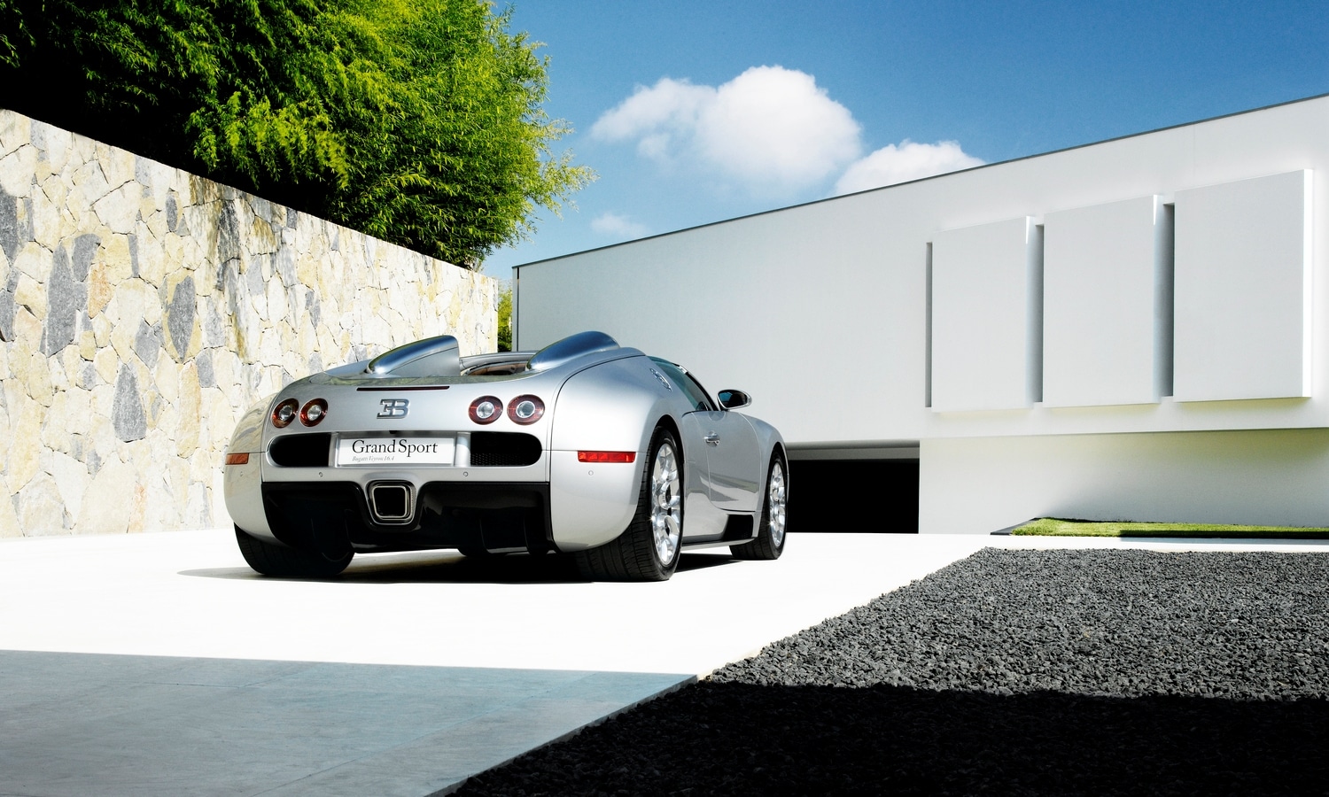 Bugatti Veyron 16.4 Grand Sport 2.1. - La Maison Pur Sang