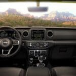 Jeep Performance Parts (JPP) presenta el nuevo parabrisas de repuesto Gorilla Glass