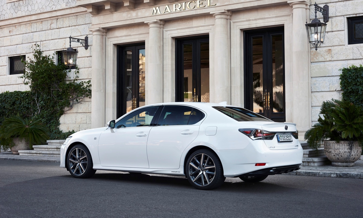 Lexus GS 450j 2016 belakang