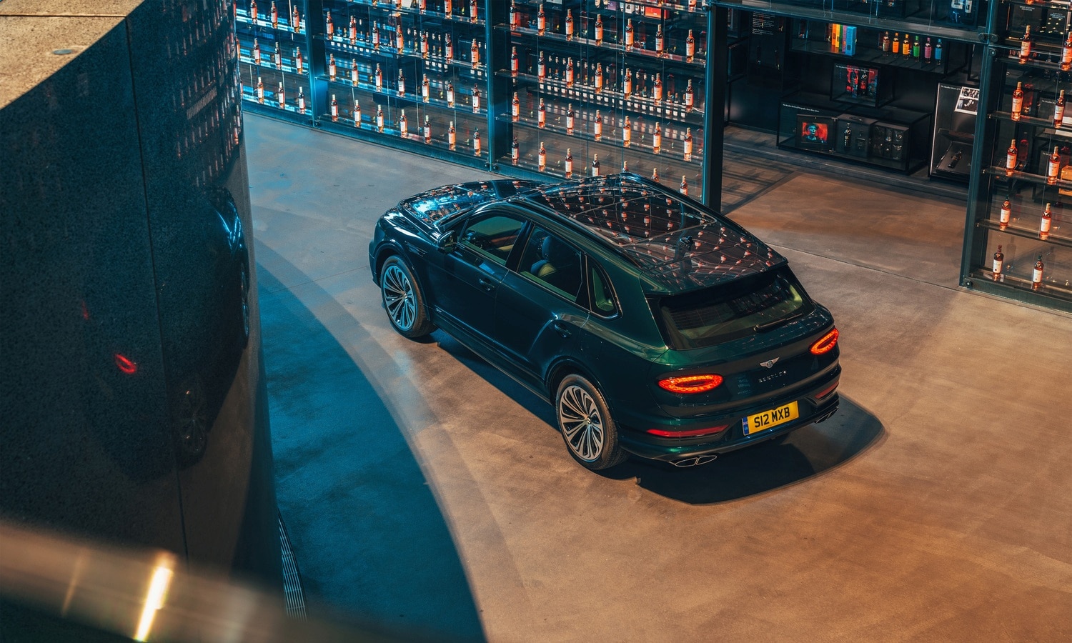 Bentley Bentayga Hybrid Macallan