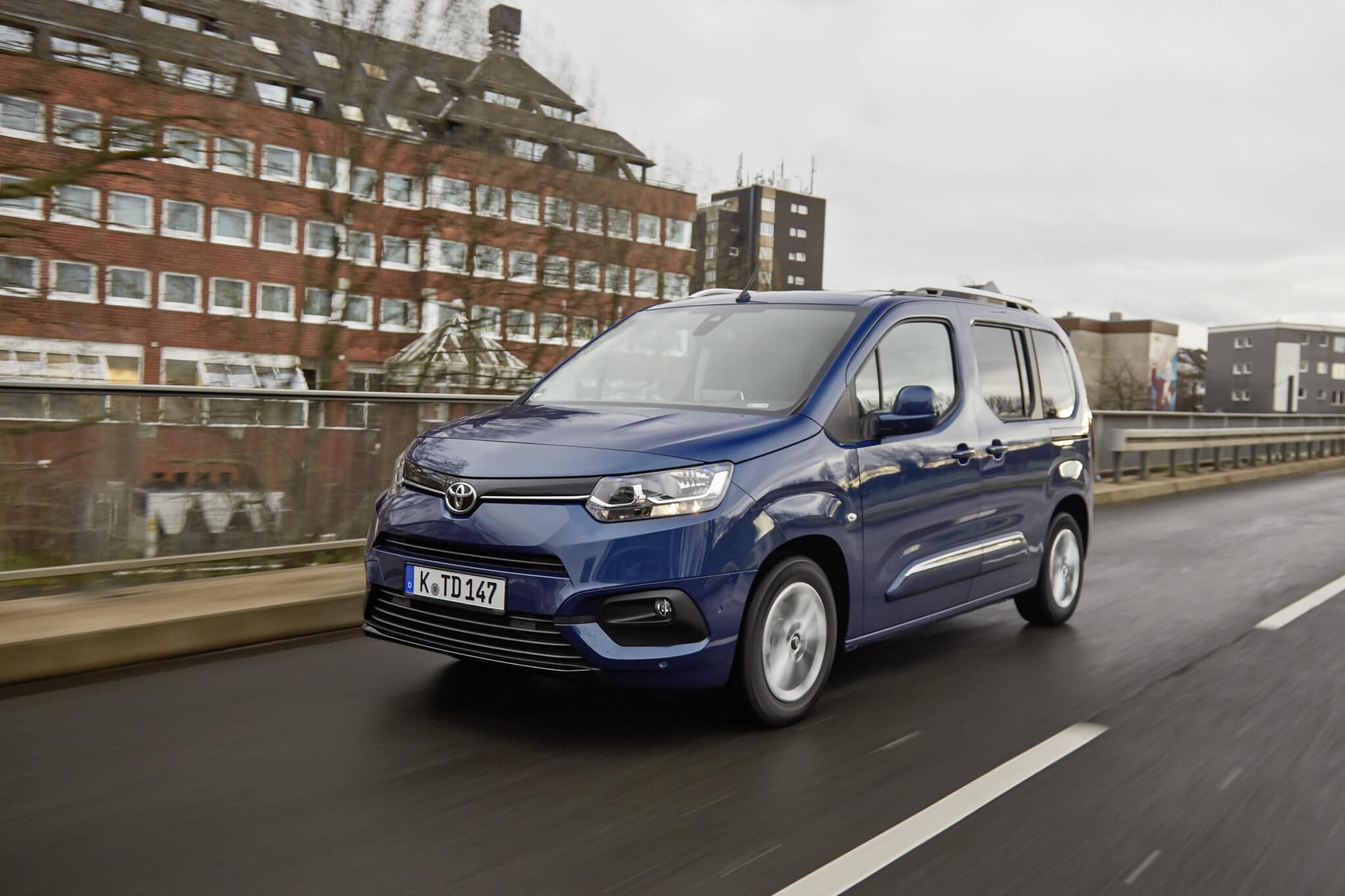 Toyota Proace City Verso Ficha técnica, prueba, motores