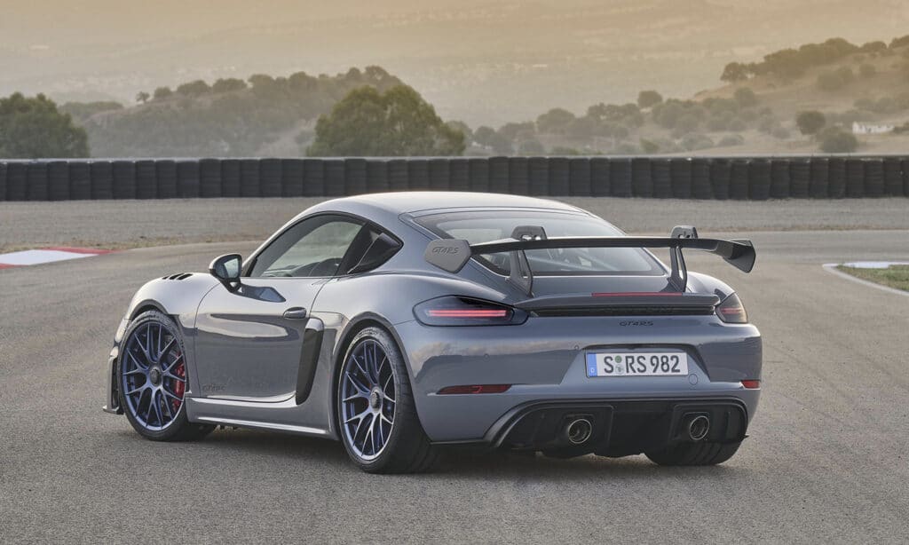 Porsche 718 Cayman GT4 RS