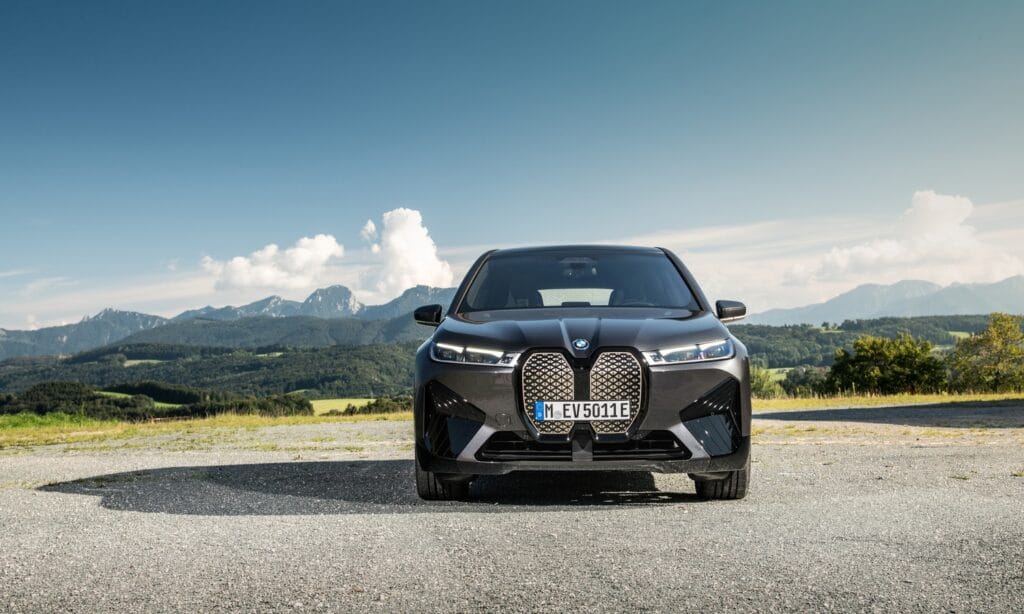 BMW iX