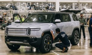 Rivian R1S