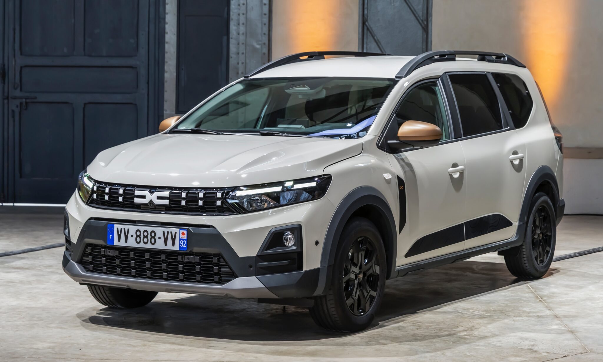 Dacia Jogger 2026 Pi Potenza Ibrida Un Design Rinnovato E Nuovi Prezzi