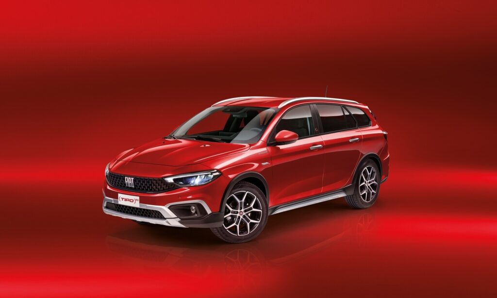 Fiat Tipo Hybrid Red