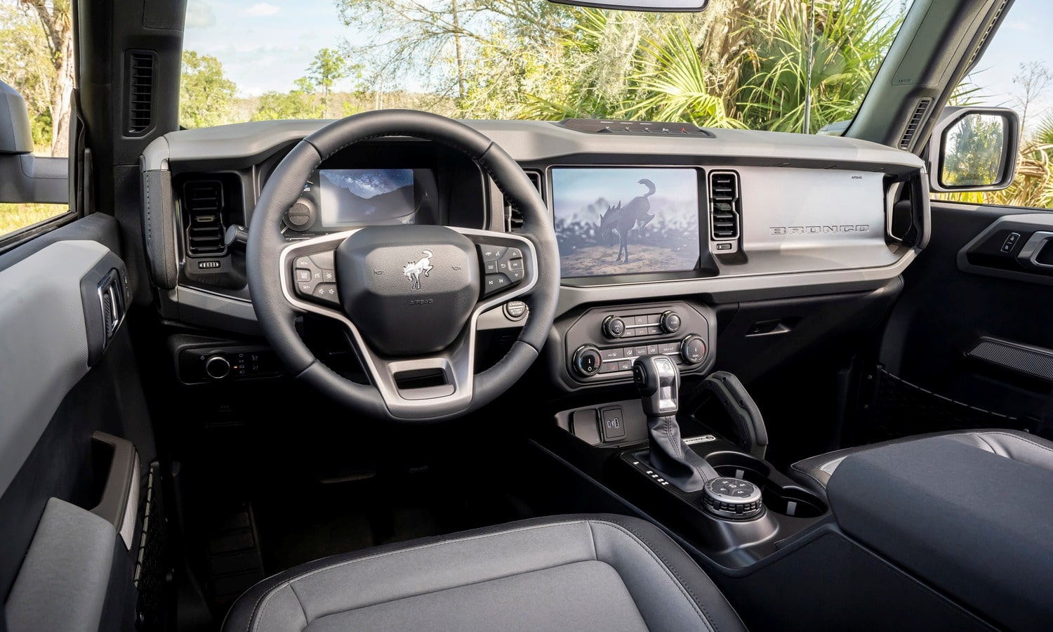 Ford Bronco Everglades Desert Sand 2022