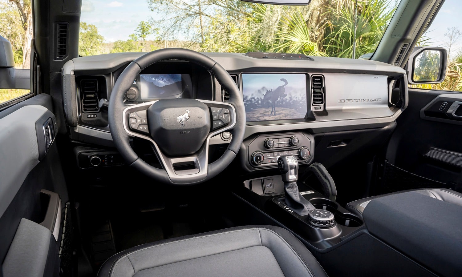 2022 Ford Bronco Everglades Desert Sand