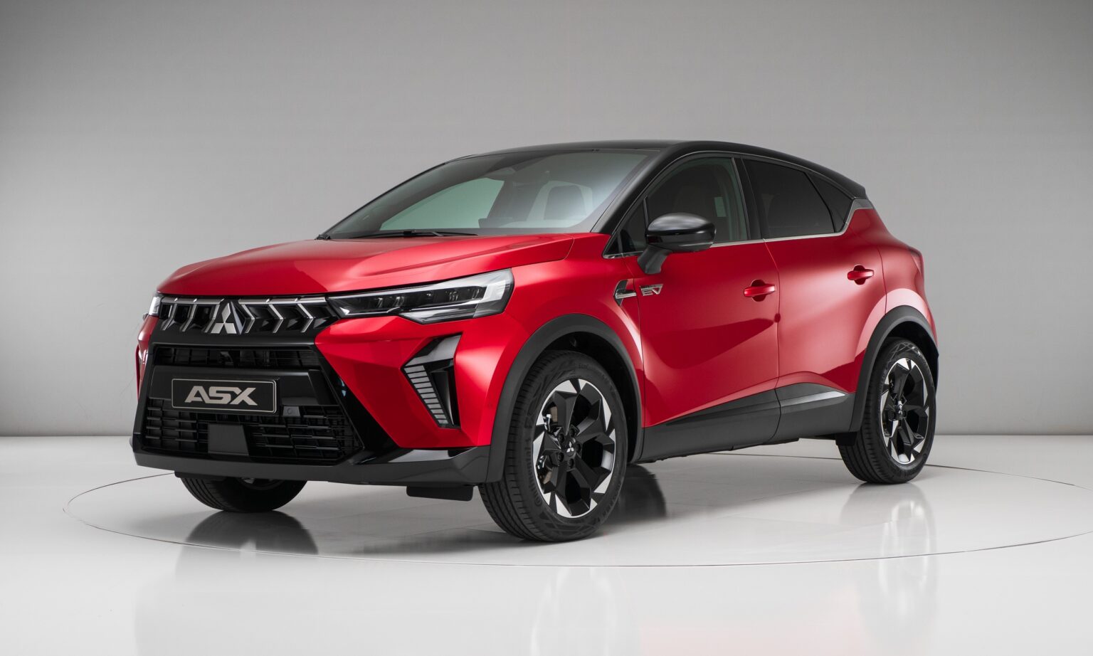 The new Mitsubishi ASX and Outlander PHEV Black Edition arrive in Spain