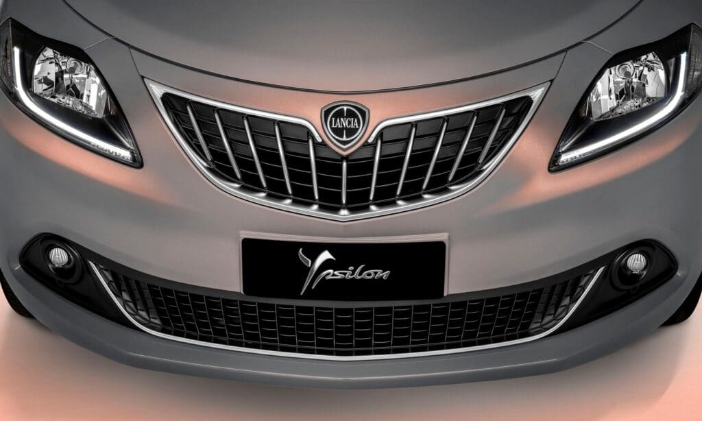Nuovo Lancia Ypsilon Alberta Ferretti 2022