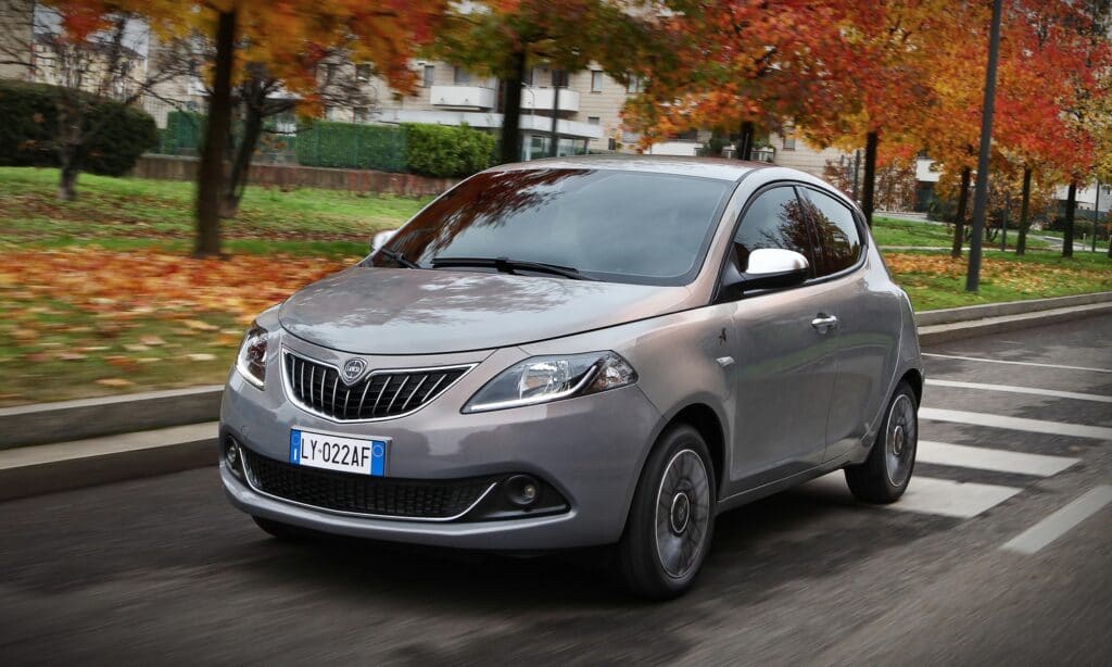 Nuovo Lancia Ypsilon Alberta Ferretti 2022 8