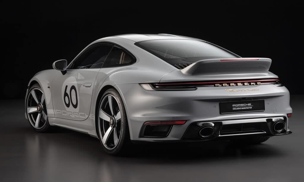 Porsche 911 Sport Classic trasera