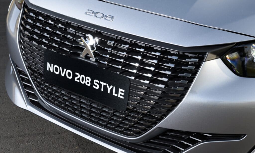 Peugeot 208 1.0 FireFly 1