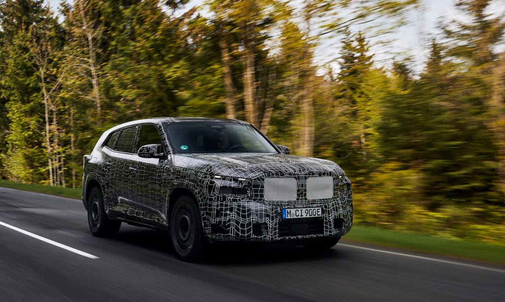 BMW XM camuflado