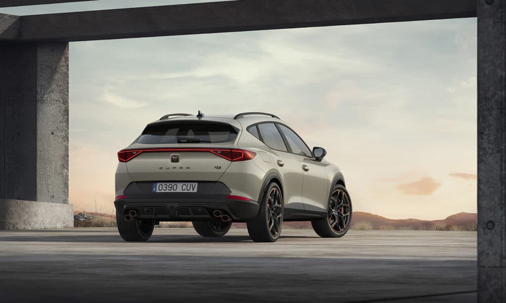 Cupra Formentor VZ5 Taiga Grey trasera