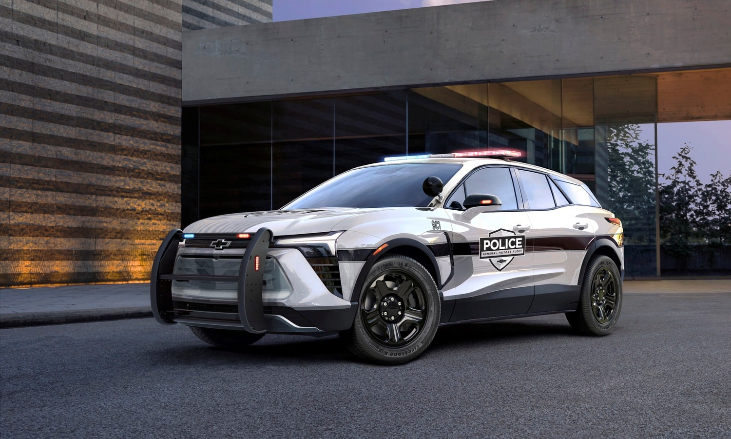 Автомобиль полицейского преследования Chevrolet Blazer EV 2024 года выпуска