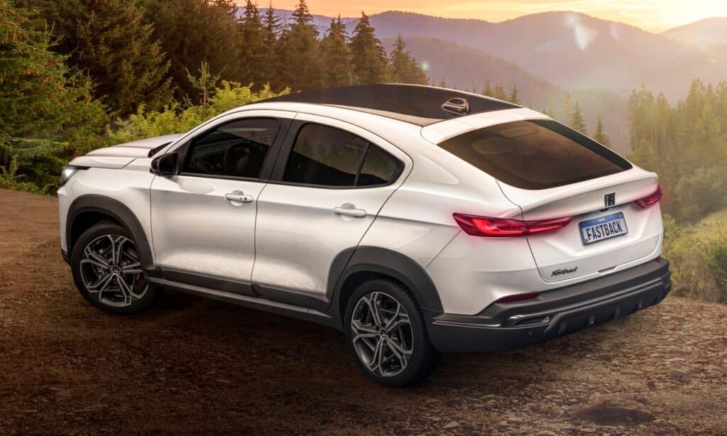Fiat Fastback traseira
