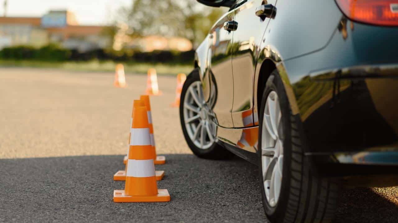 最高のドライビングスクールカー