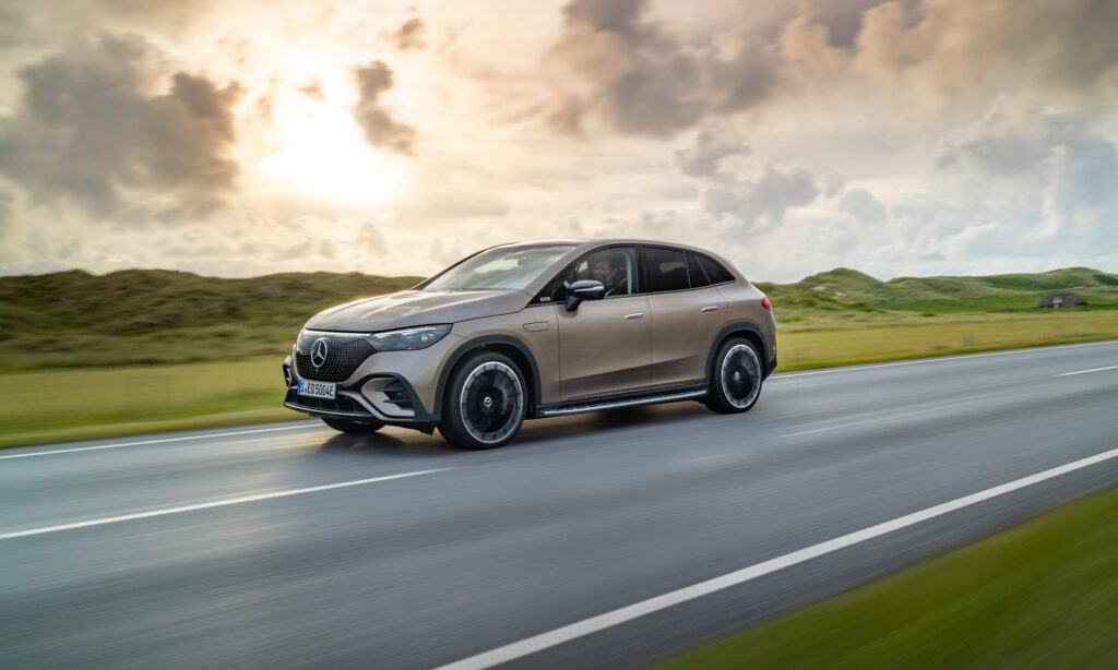 Mercedes EQE SUV dinámica frontal