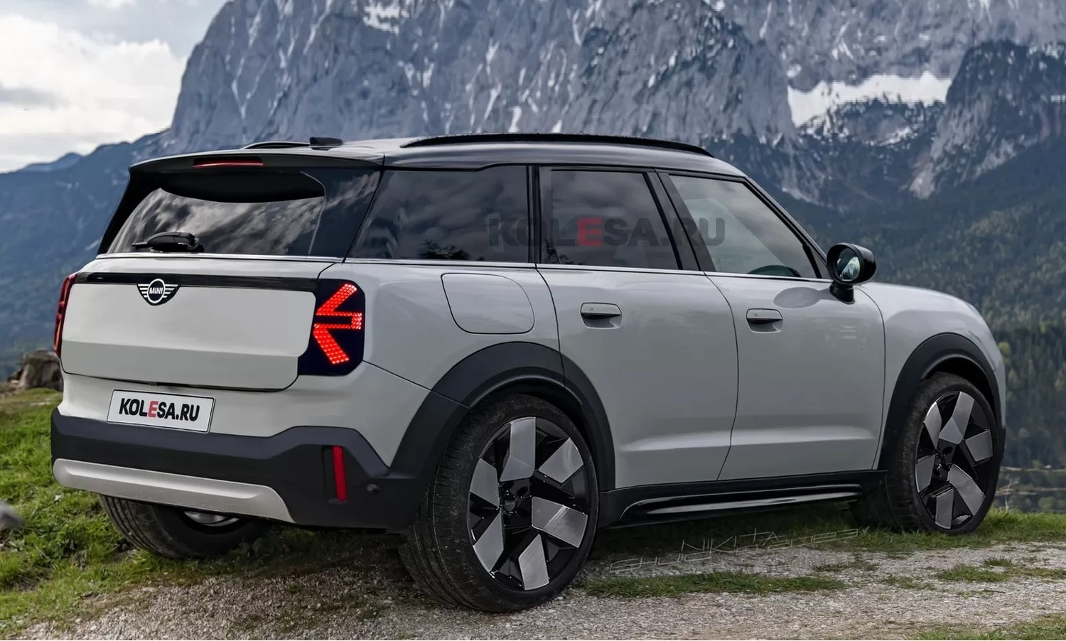 Mini Countryman rear-side render by Kolesa