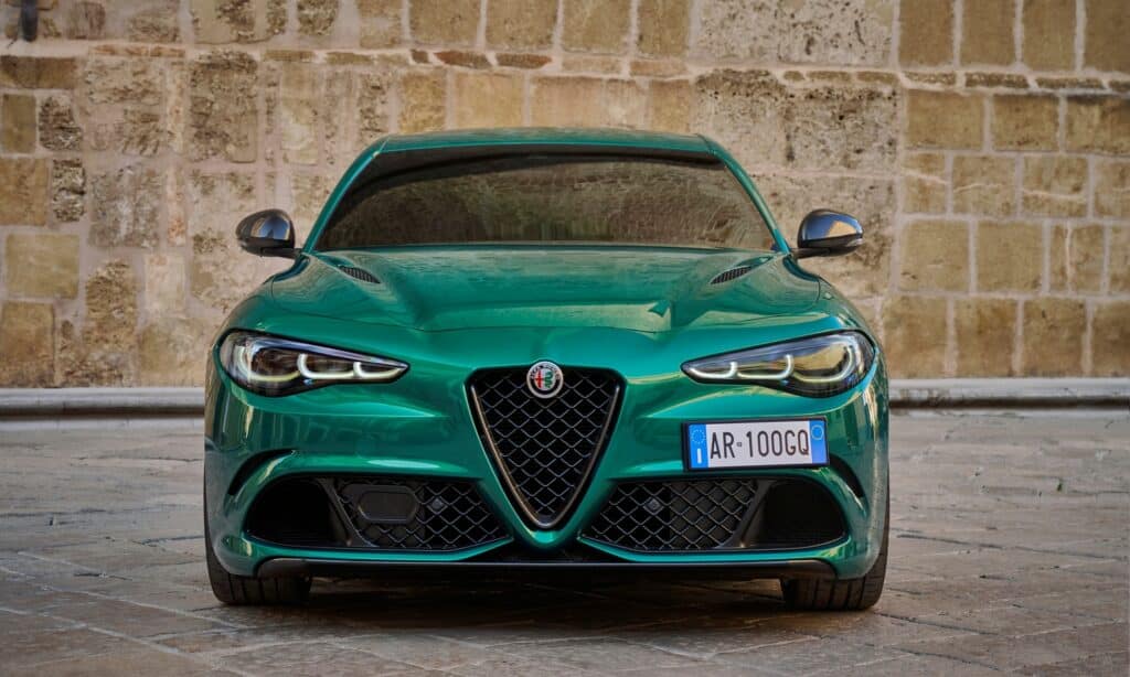 New Alfa Romeo Giulia Q 100° Anniversario
