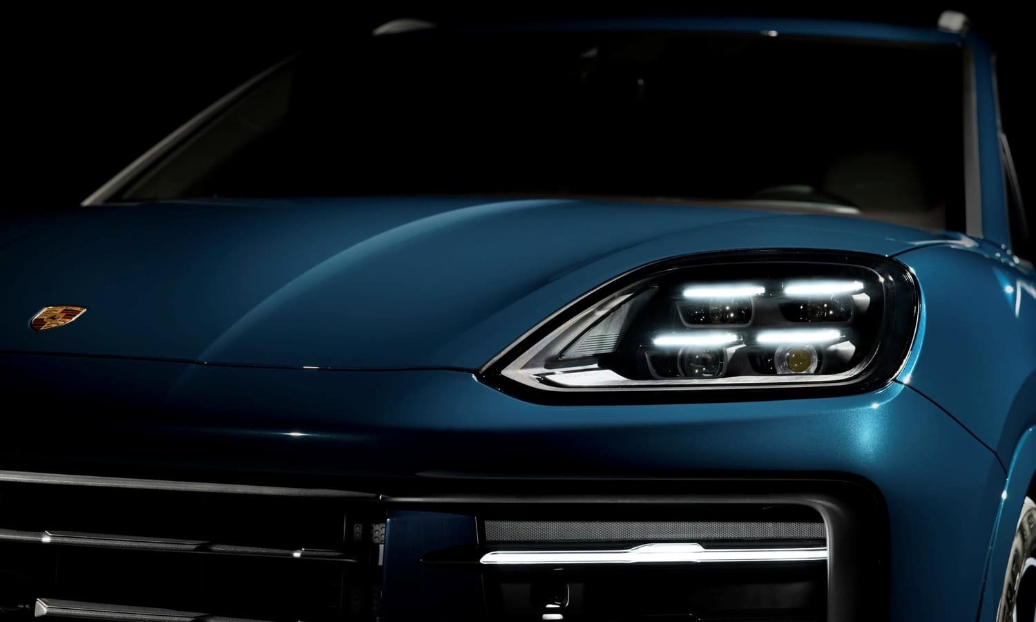 New Porsche Cayenne front official teaser