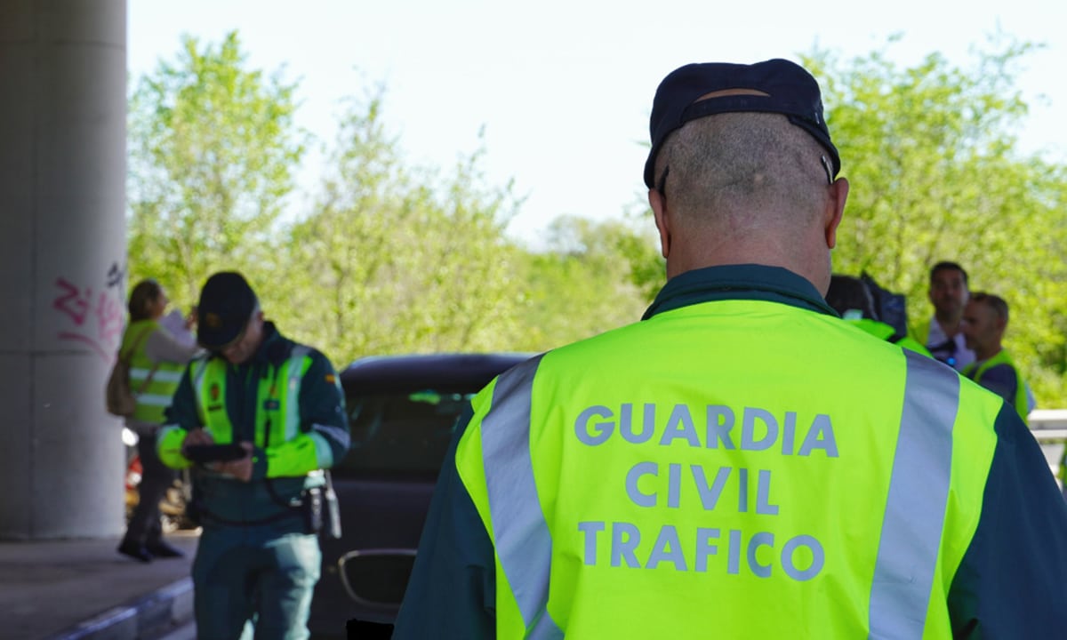 Guardia Civil caza a político a 215 km/h