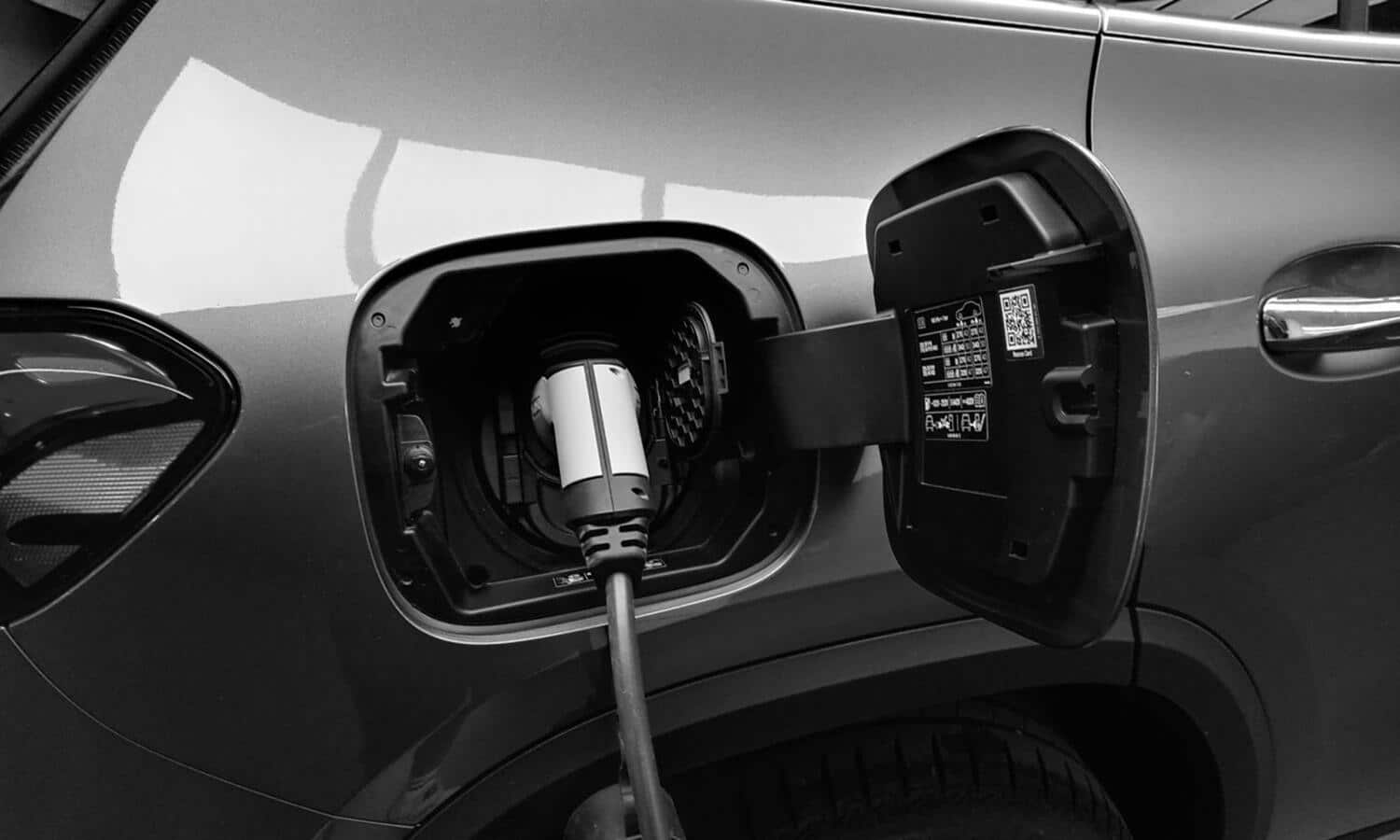Batería coche eléctrico motivos estropea