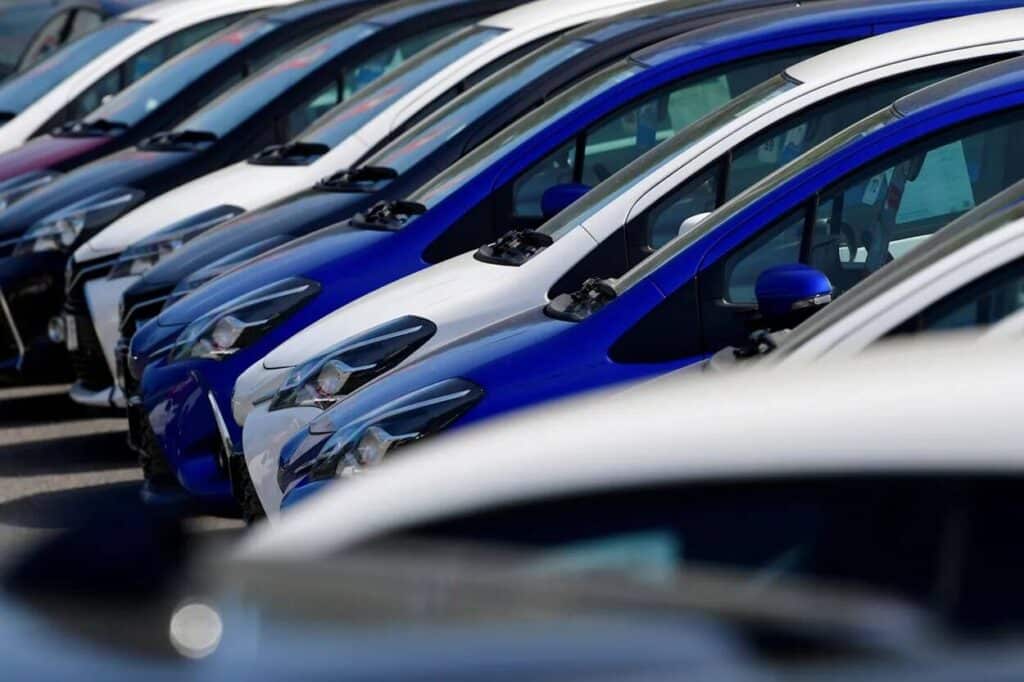 coche menos consumo eléctrico hibrido gasolina