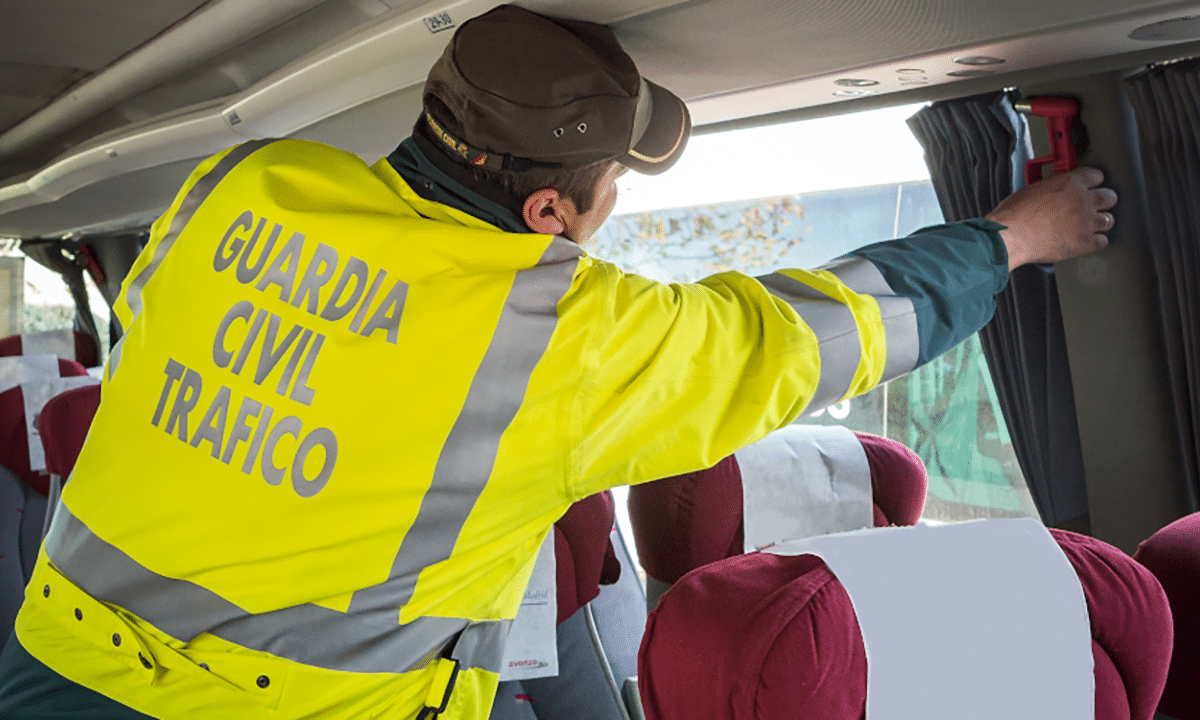 Kampaň DGT na školní autobus