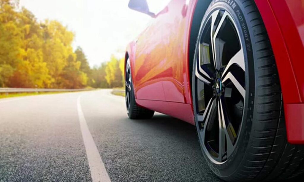 Neumáticos coche eléctrico averías