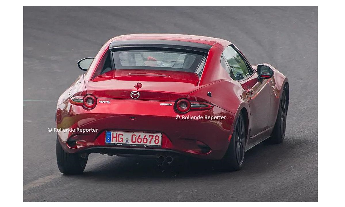 Mazda MX-5 spy photo by Rollende Reporter