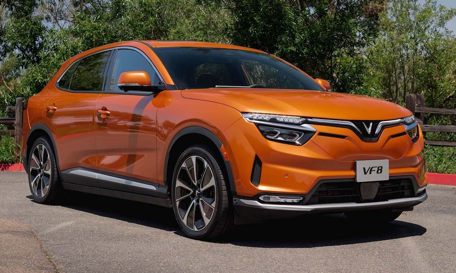 VinFast VF 8