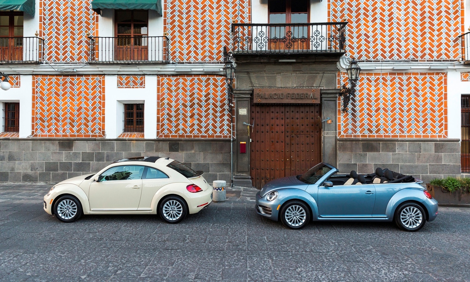 Volkswagen Beetle and Beetle Cabriolet “Final Edition“