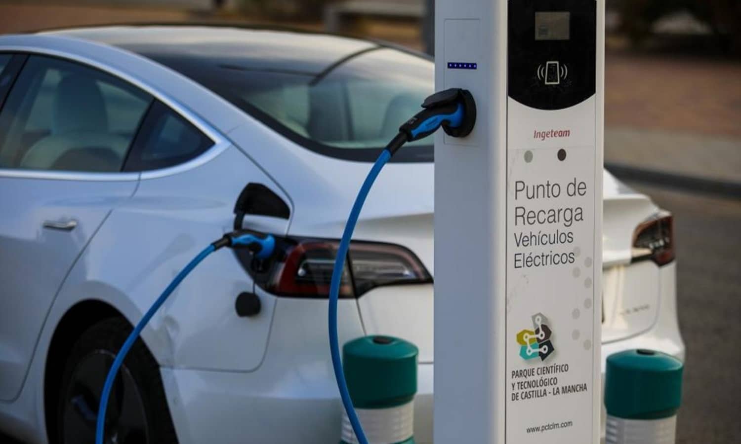 App puntos recarga coche eléctrico