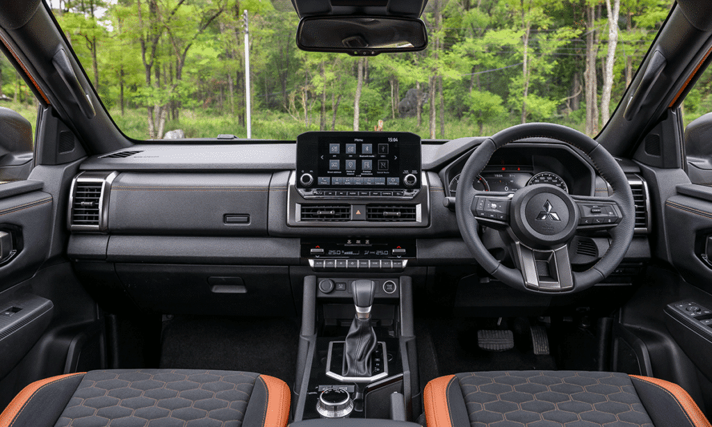 Mitsubishi L200: La nueva generación ya es oficial y más guerrera