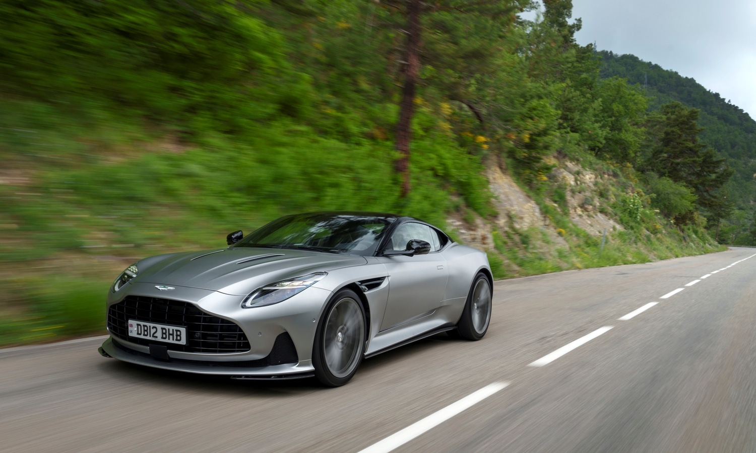 Aston Martin DB12 Dynamic