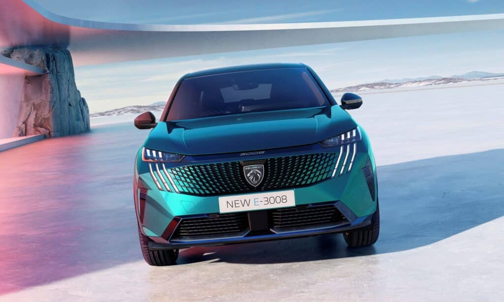 New Peugeot E-3008 0