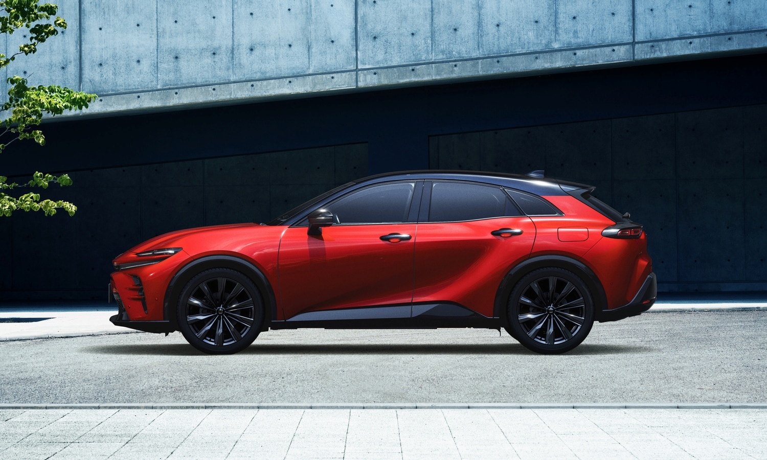 Toyota Crown Sport 1