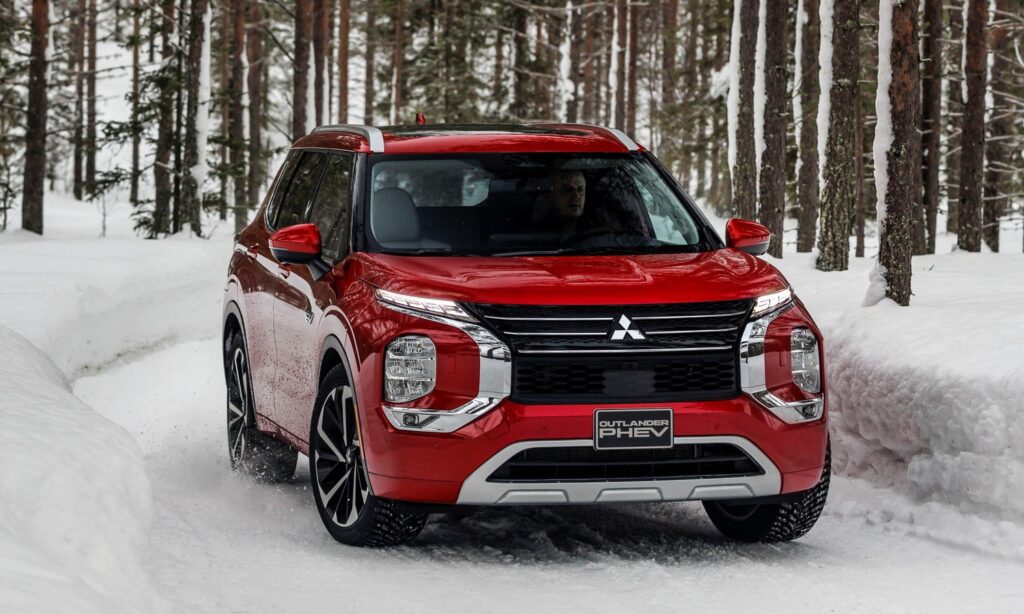 Mitsubishi Outlander PHEV MY23 4