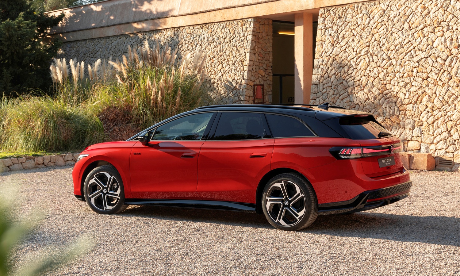 The all-electric Volkswagen ID.7 GTX Tourer