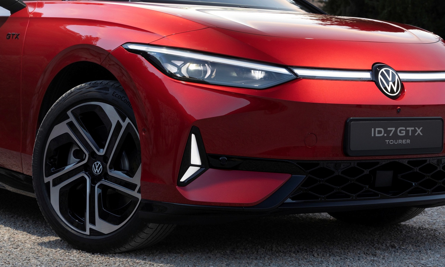 The all-electric Volkswagen ID.7 GTX Tourer