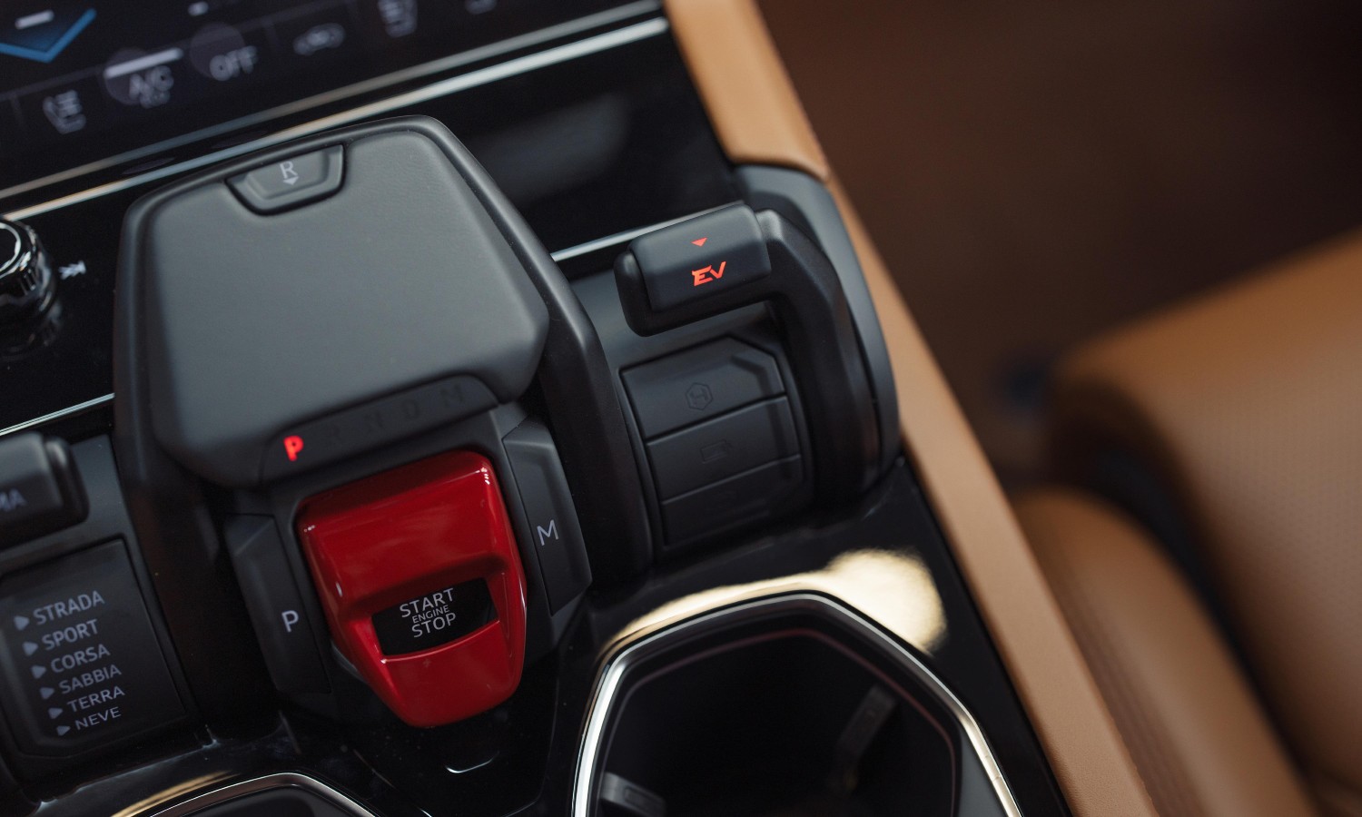 Lamborghini Urus SE 2024 modos de conducción