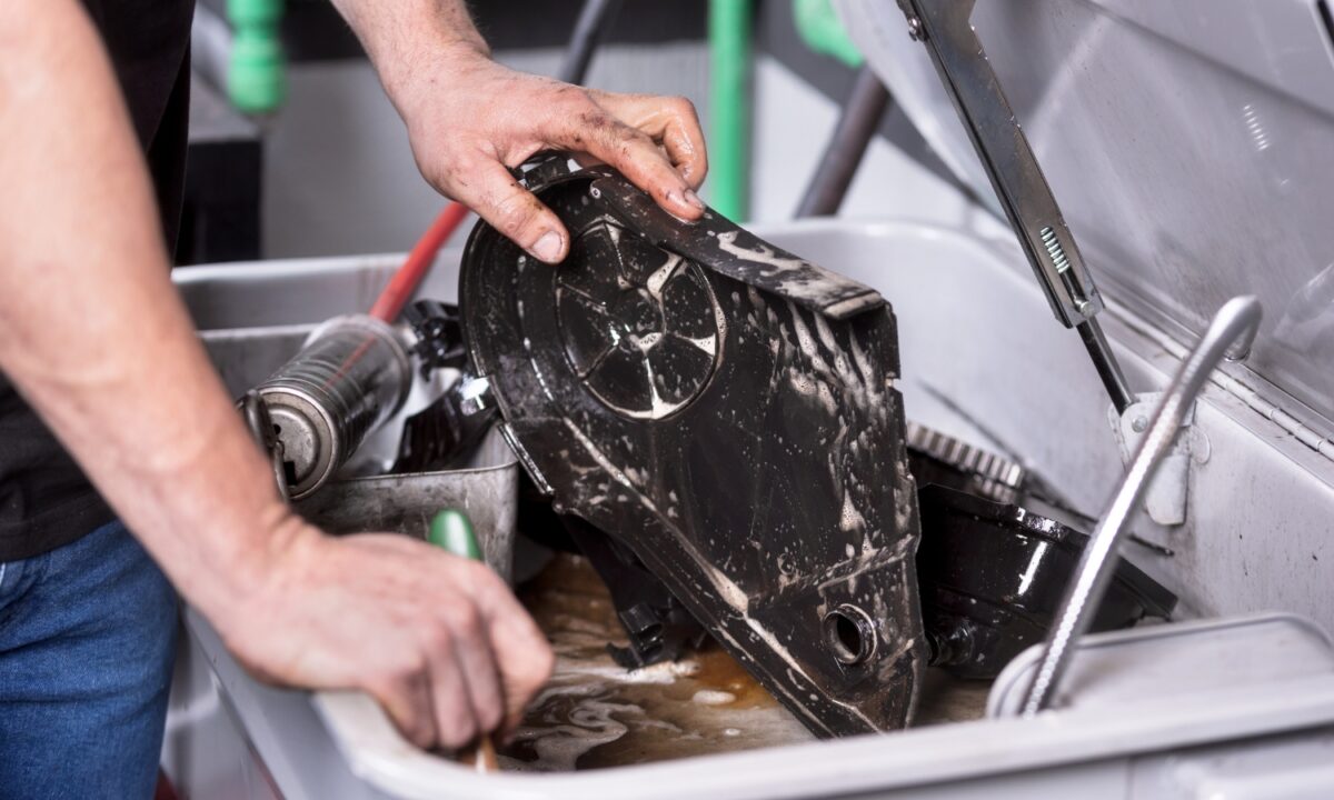 How to clean a car engine inside and out