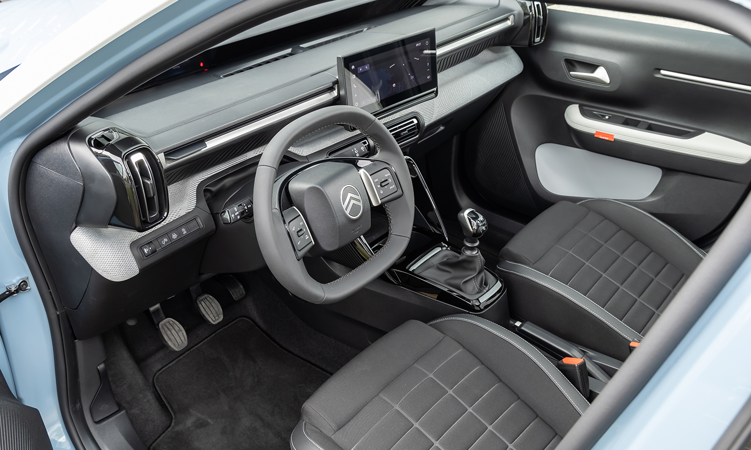 Vídeo Prueba Citroën C3 (PureTech por cadena) y e-C3 (eléctrico) 2024
