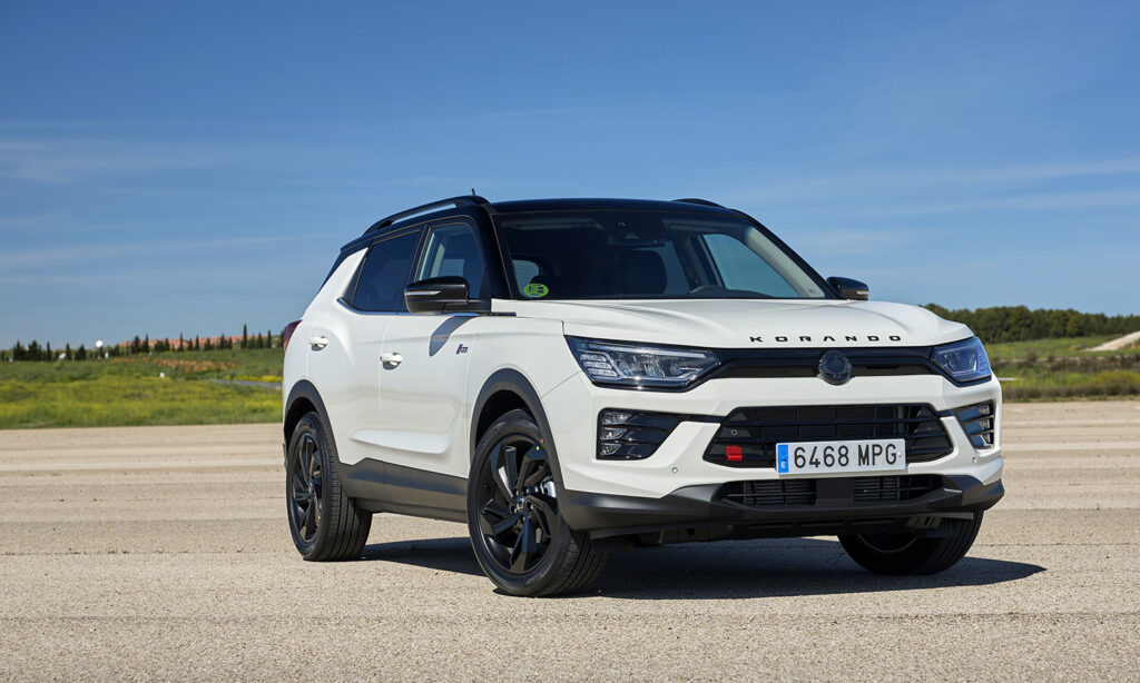 SsangYong Korando perfil delantero