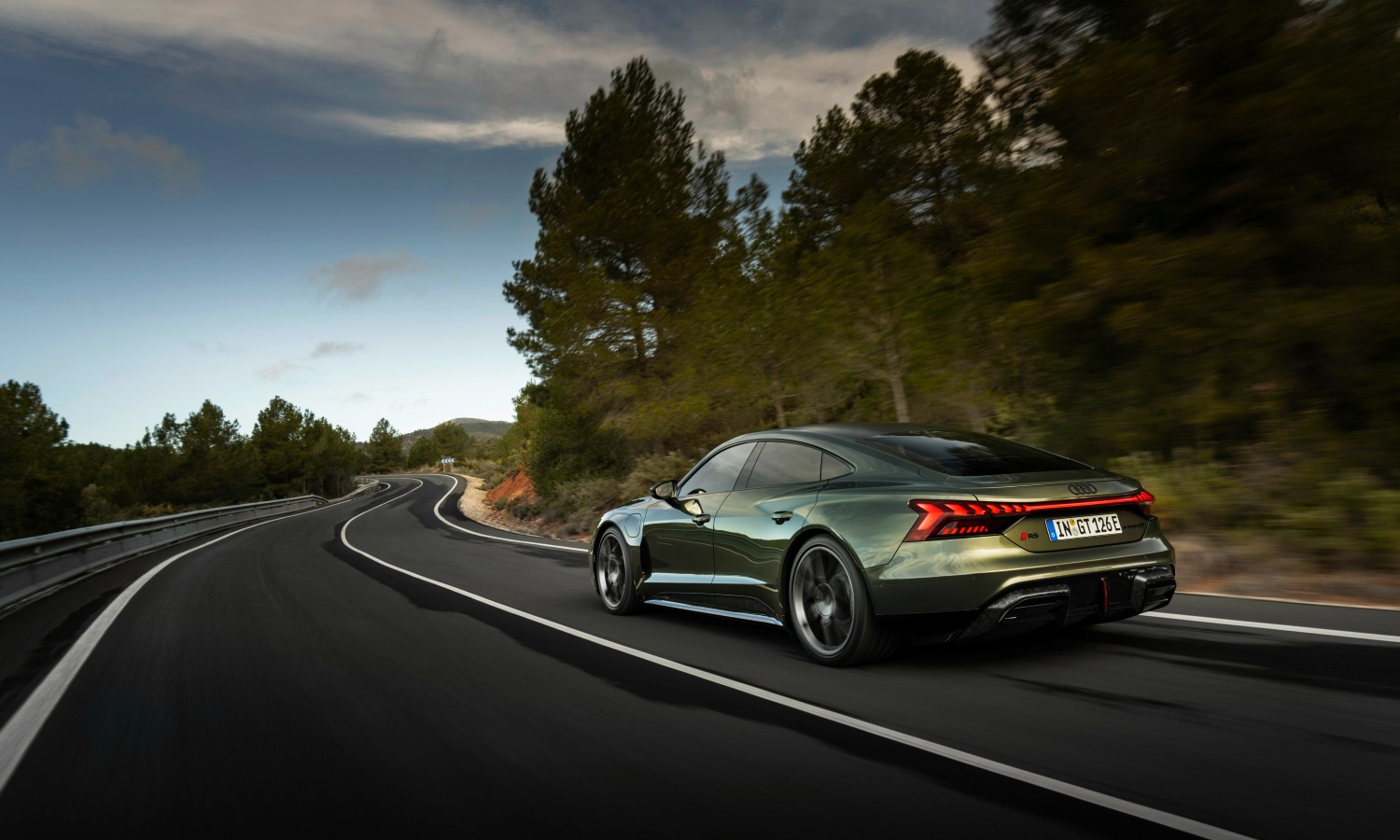 Audi e-tron GT 2024 dinámica