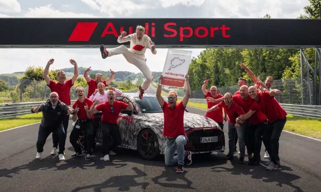 Audi RS3 Nürburgring 2024 equipo