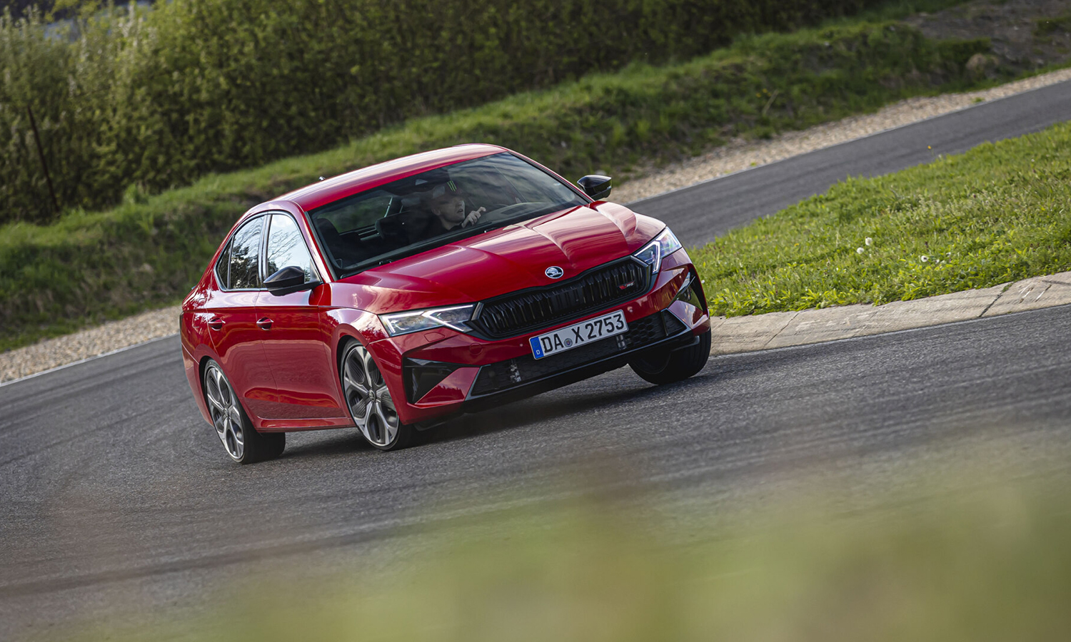 Skoda Octavia RS 2024 curva