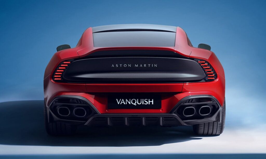 Aston Martin Vanquish 2024: ¡oda a los 12 cilindros!